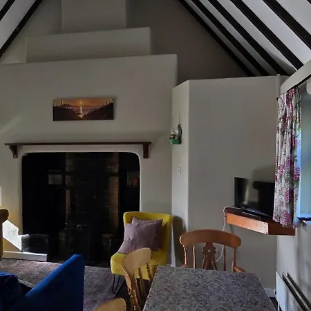 Holly 3 Bedroom * Louisburgh